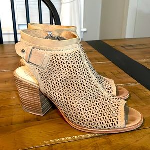 Vince Canute open toe bootie